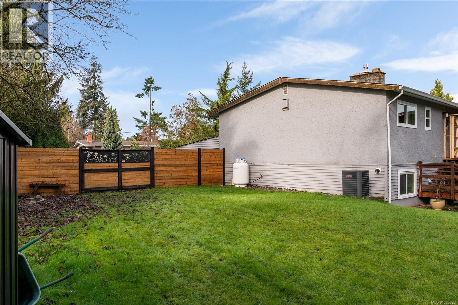 4503 CHESTNUT RD - 47