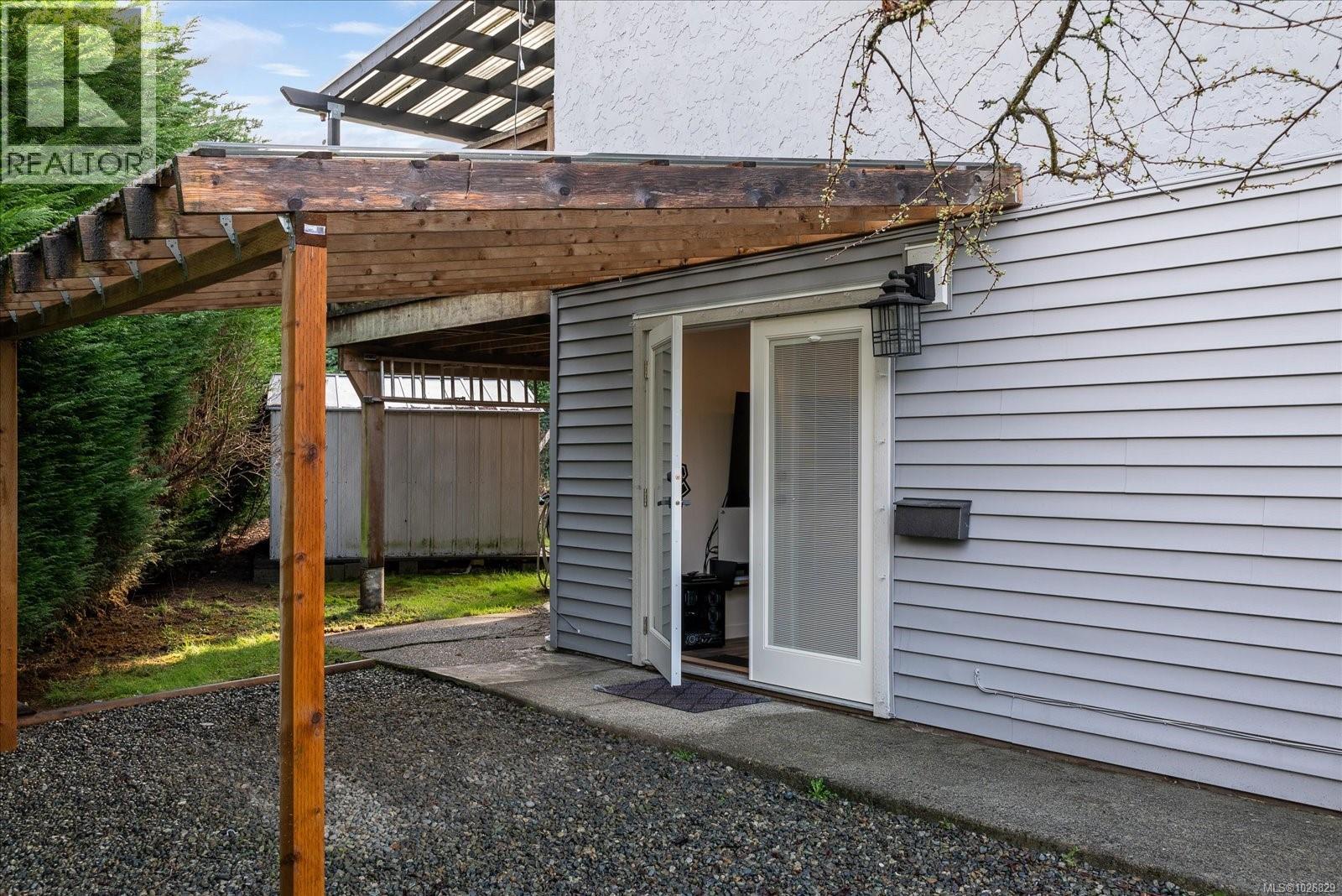 4503 CHESTNUT RD - 32