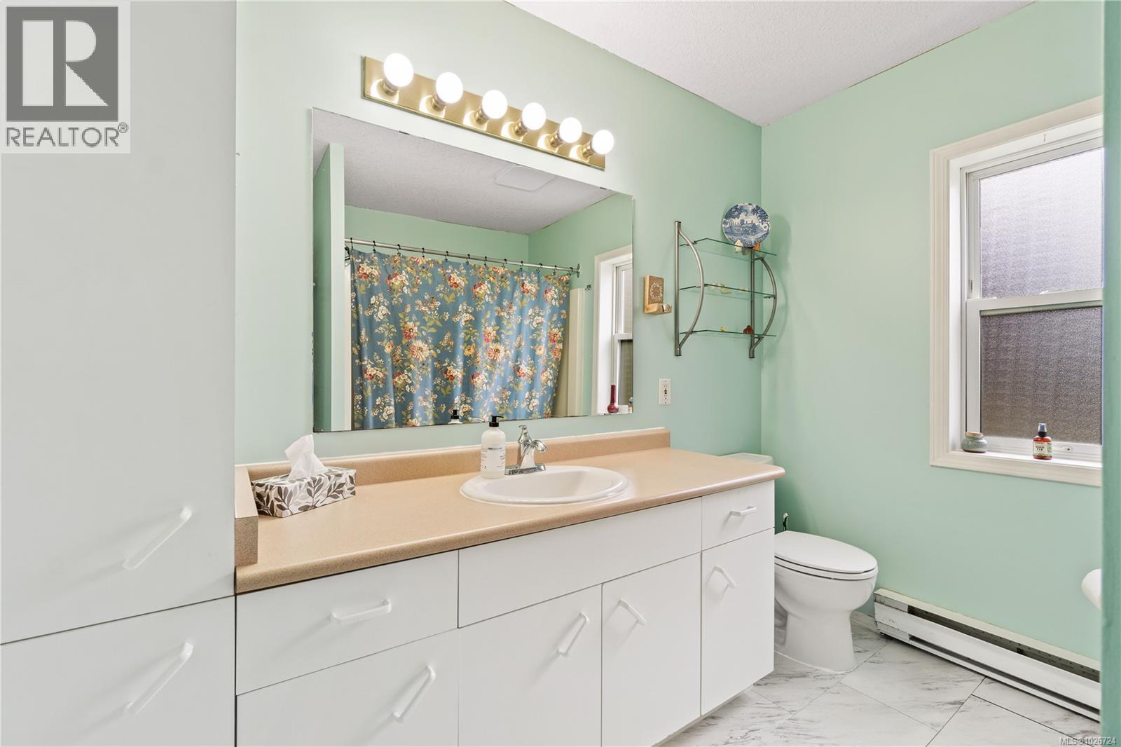 450 Aurora St - 18