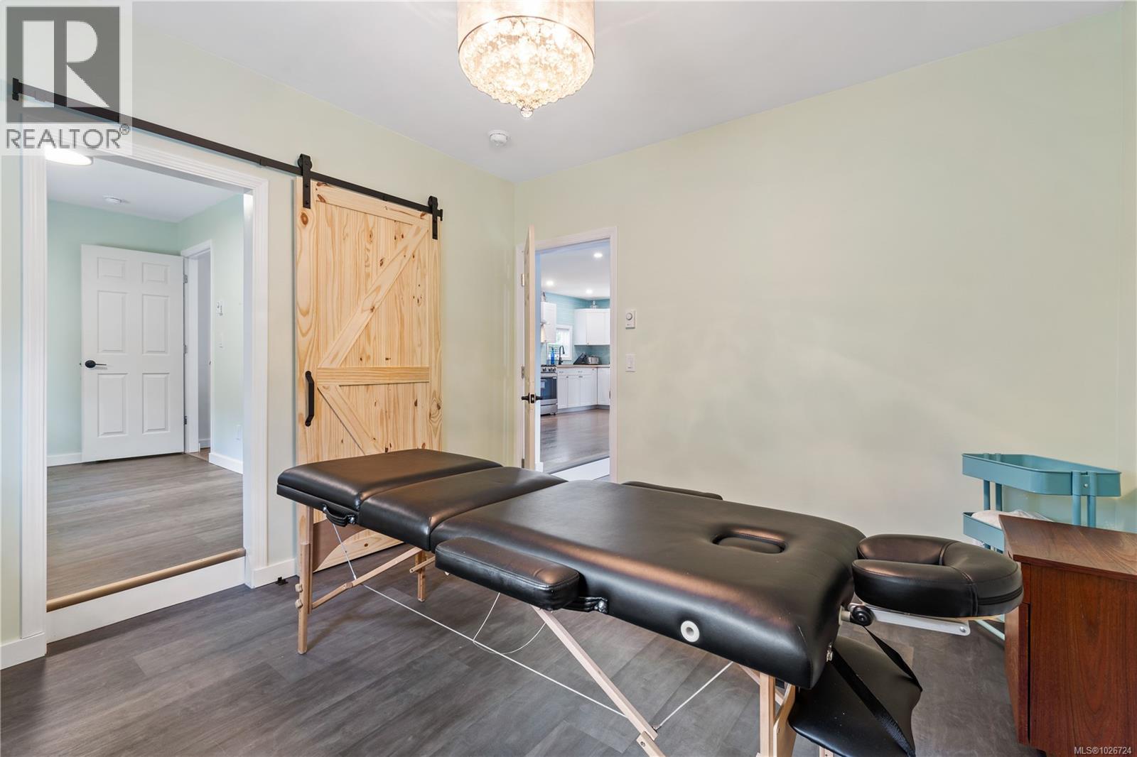 450 Aurora St - 21