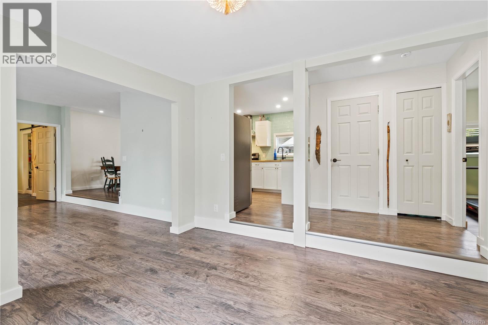 450 Aurora St - 33