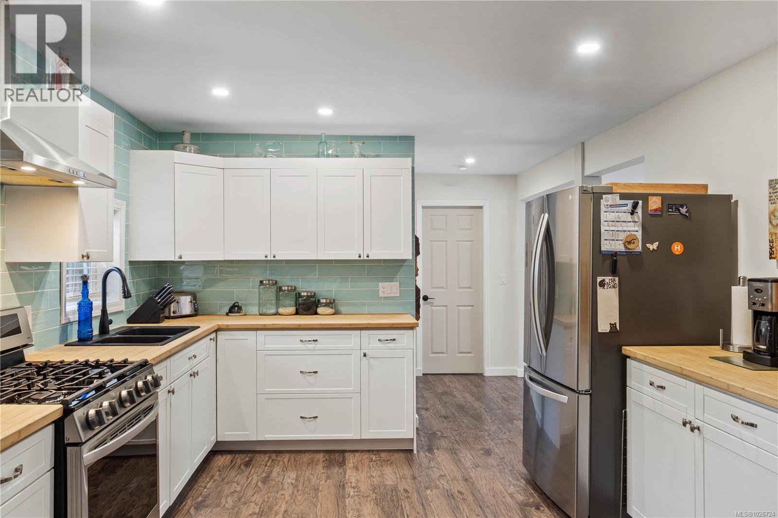 450 Aurora St, Parksville