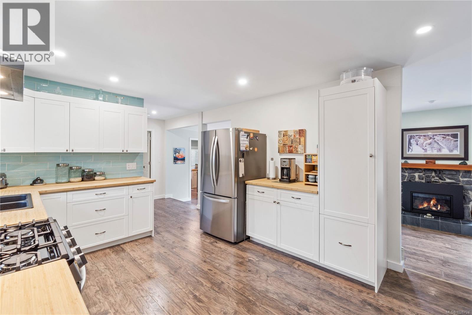 450 Aurora St - 5