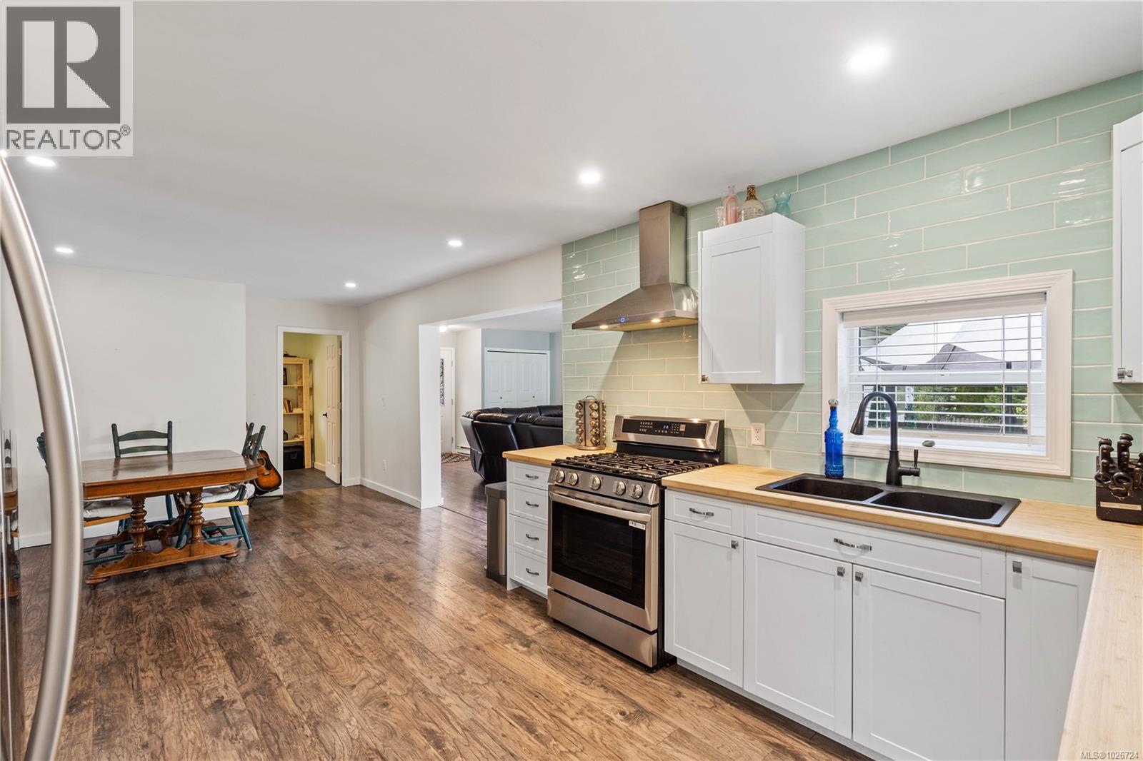 450 Aurora St, Parksville