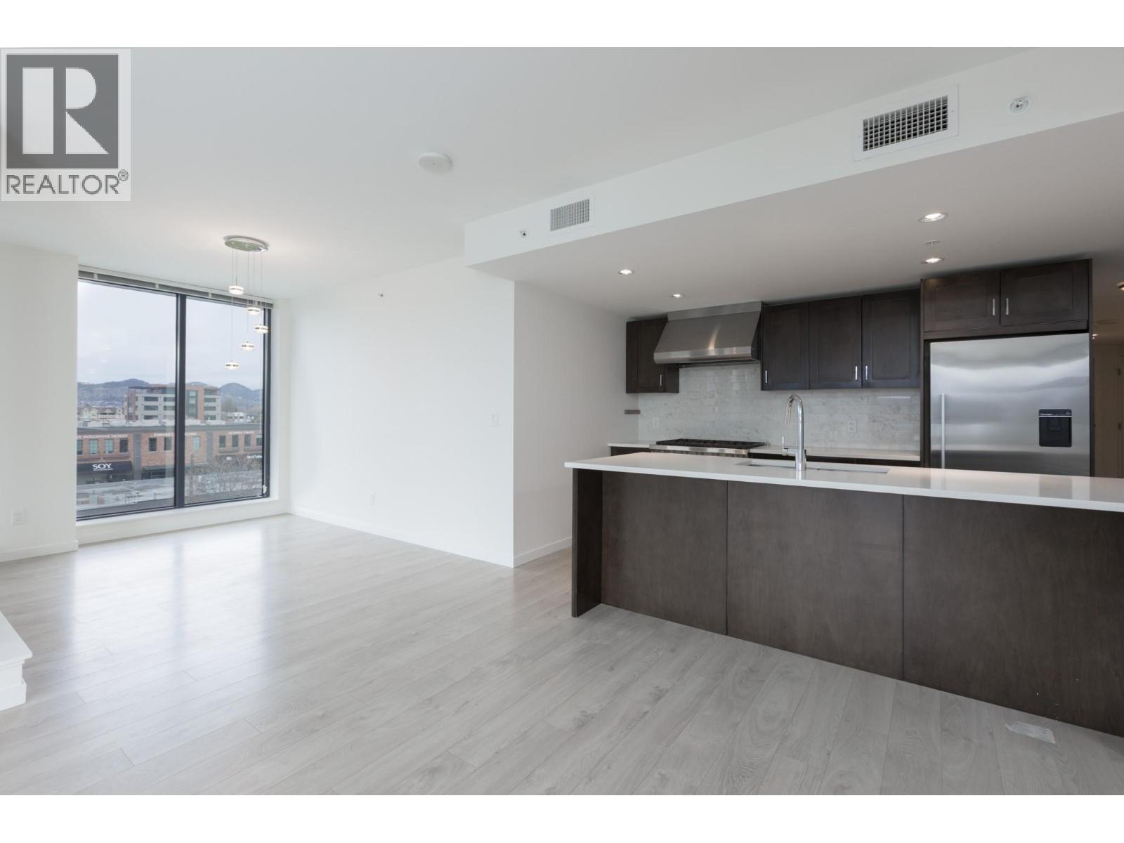 406 485 Groves Avenue, Kelowna