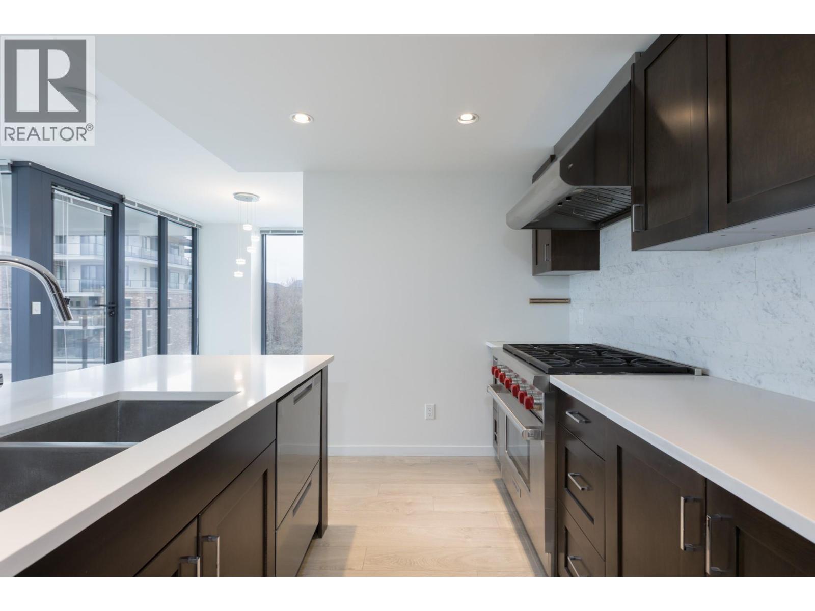 406 485 Groves Avenue, Kelowna