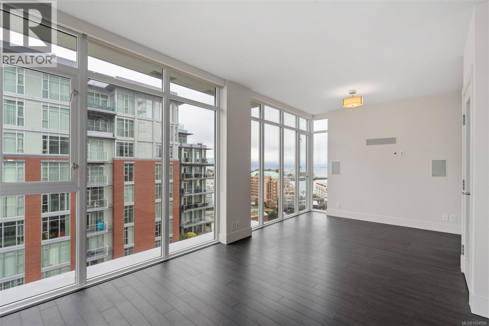 809 83 Saghalie Road, Victoria