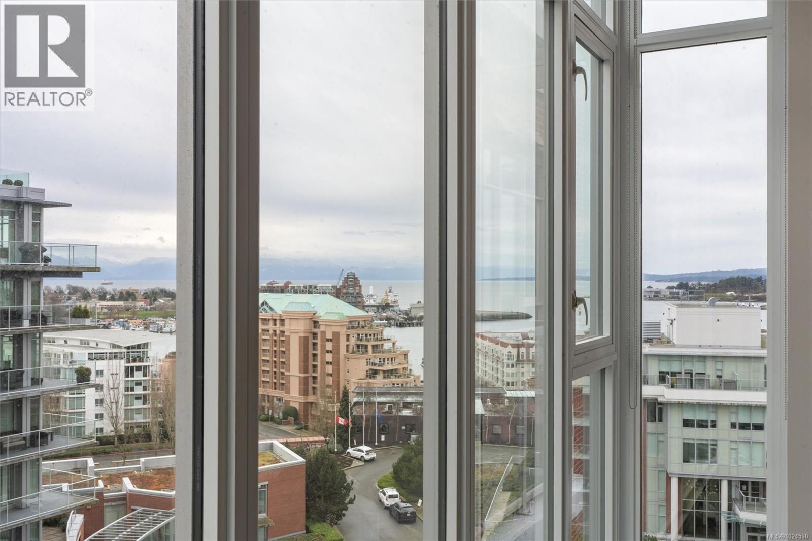 809 83 Saghalie Road, Victoria