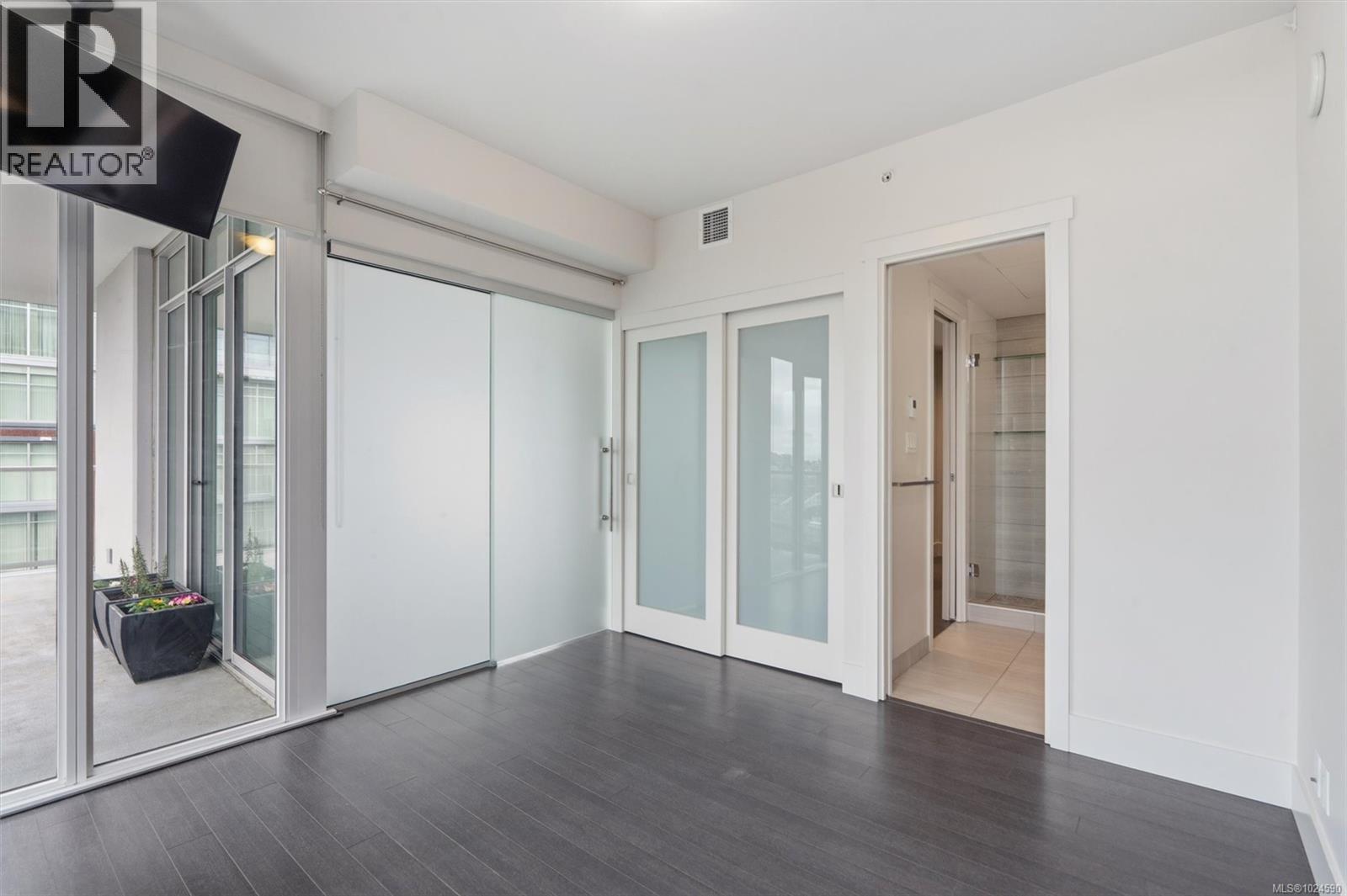 809 83 Saghalie Road, Victoria