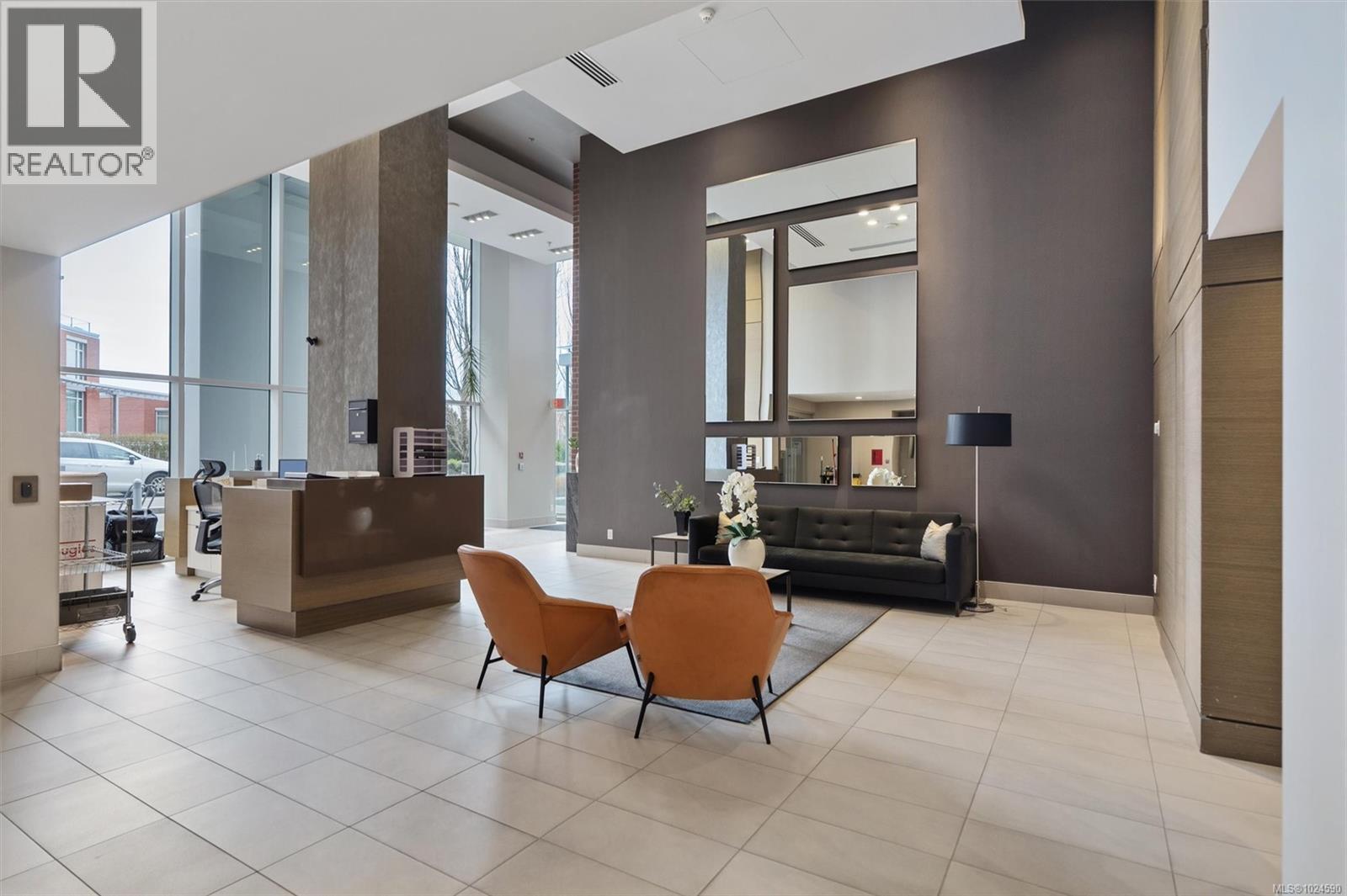 809 83 Saghalie Road, Victoria