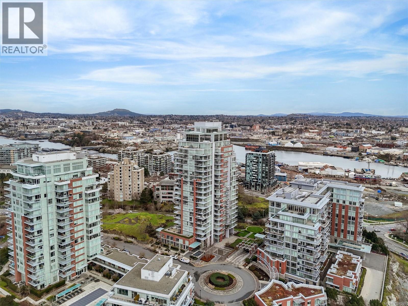 809 83 Saghalie Road, Victoria