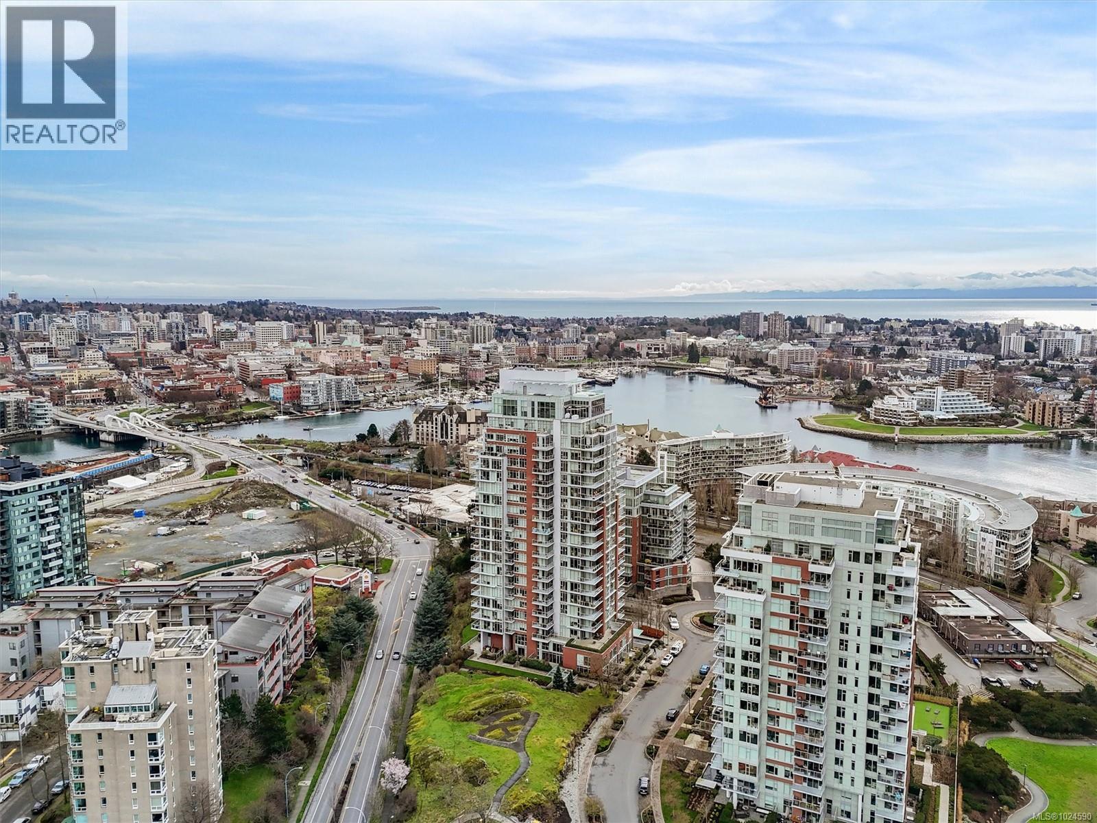 809 83 Saghalie Road, Victoria