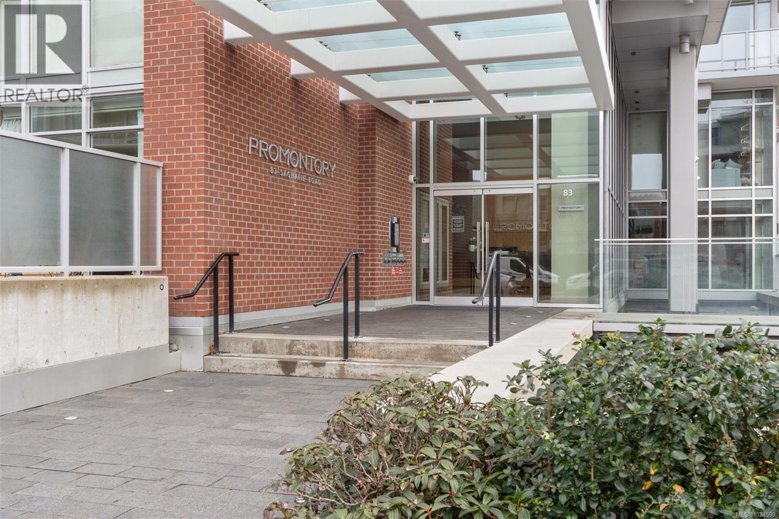 809 83 Saghalie Road, Victoria