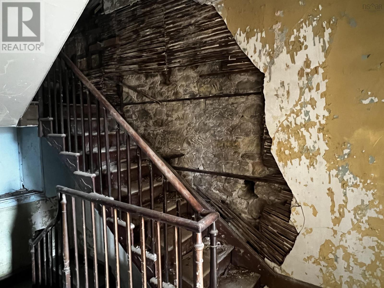 Property 24 of 30 of 140 George Street