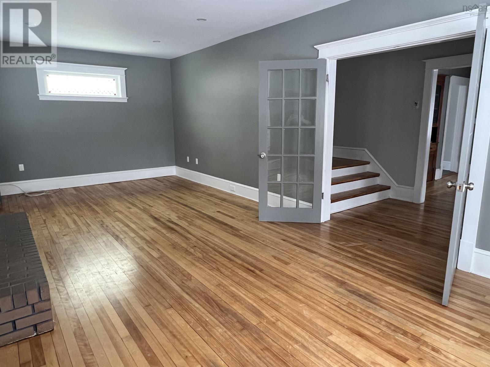 Property 29 of 45 of 18 Claremont Avenue