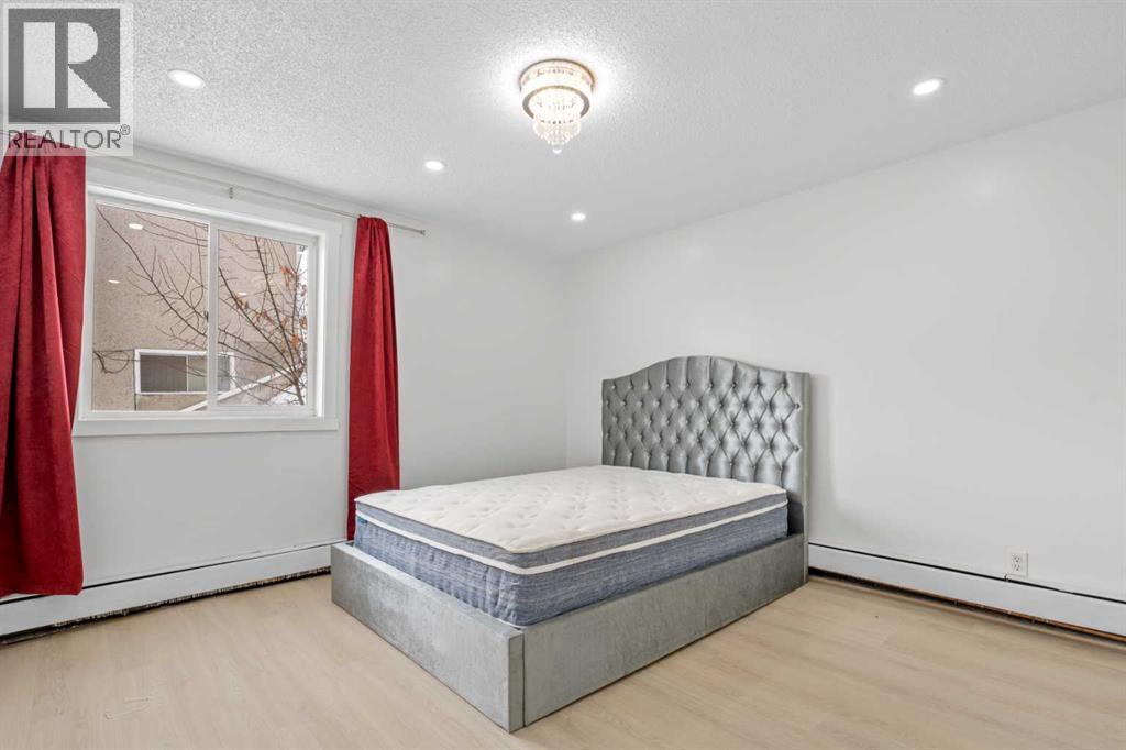 Single Family House for Sale in    Street NW Highland Park Calgary 