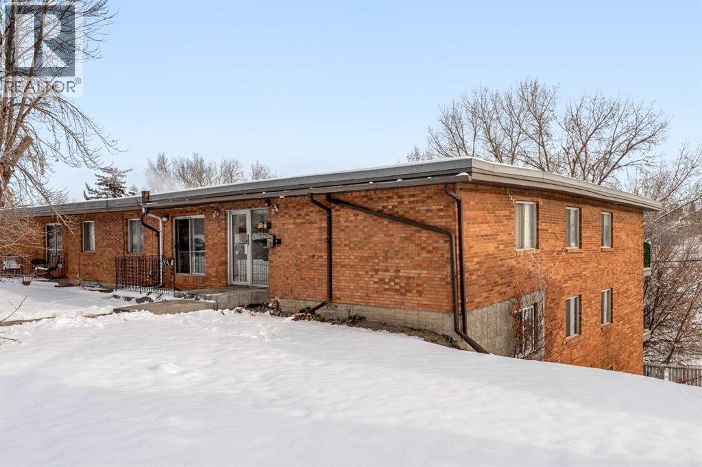 Single Family House for Sale in    Street NW Highland Park Calgary 