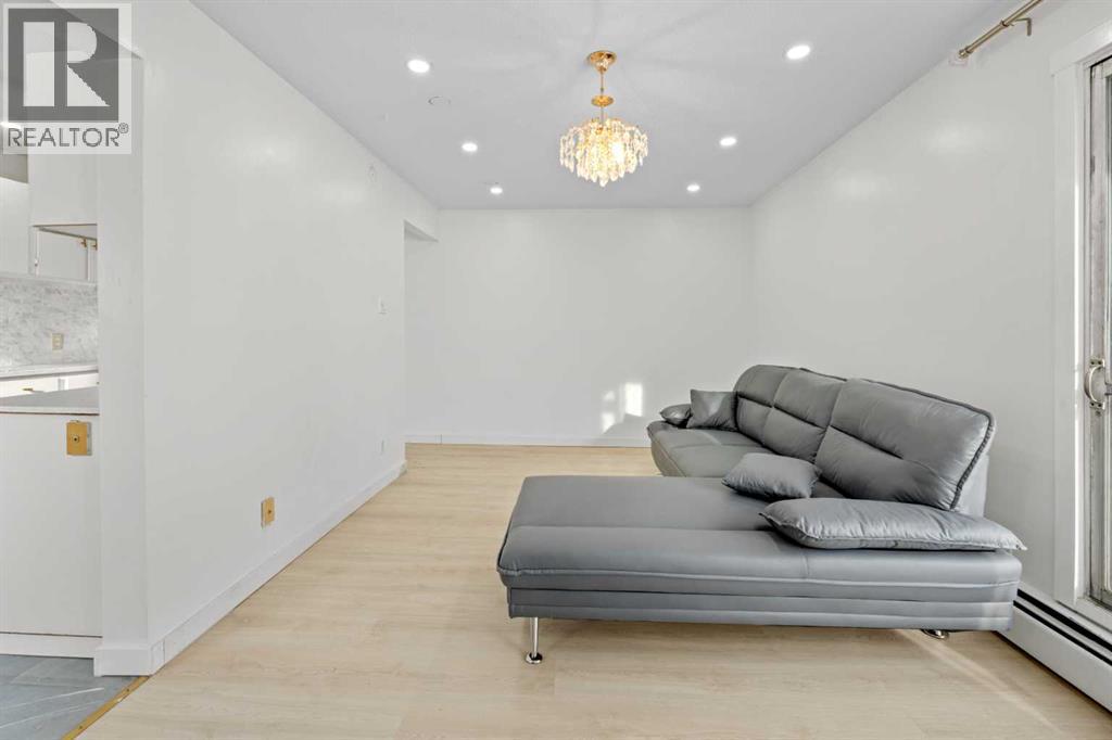 Single Family House for Sale in    Street NW Highland Park Calgary 