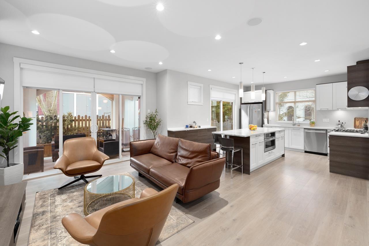 80 15677 28 AVENUE, Surrey