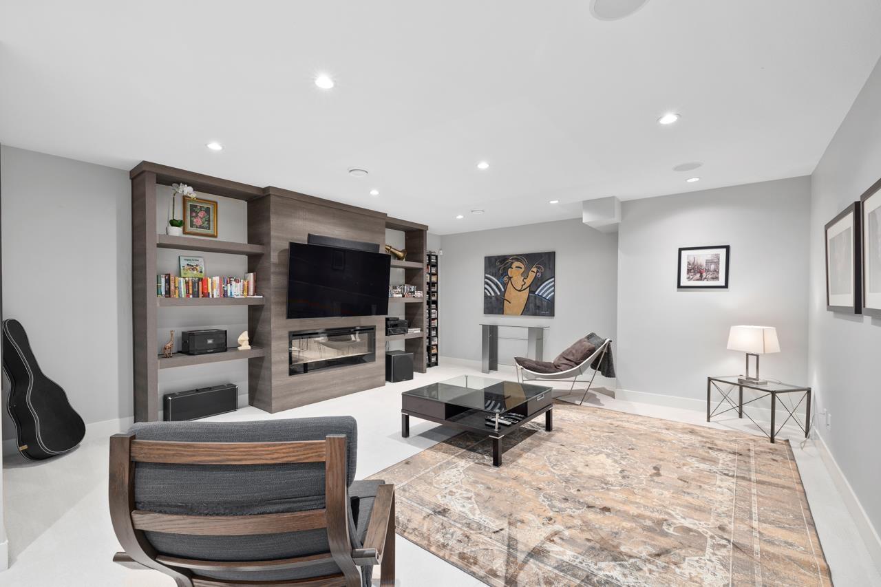 80 15677 28 AVENUE, Surrey