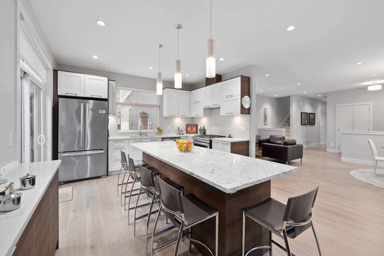 80 15677 28 AVENUE, Surrey