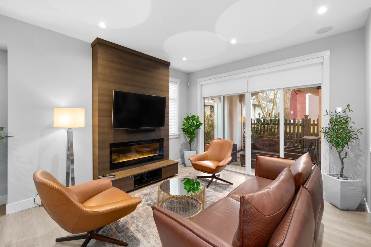 80 15677 28 AVENUE, Surrey