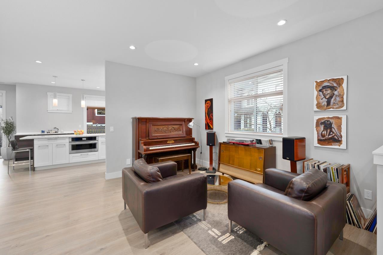 80 15677 28 AVENUE, Surrey