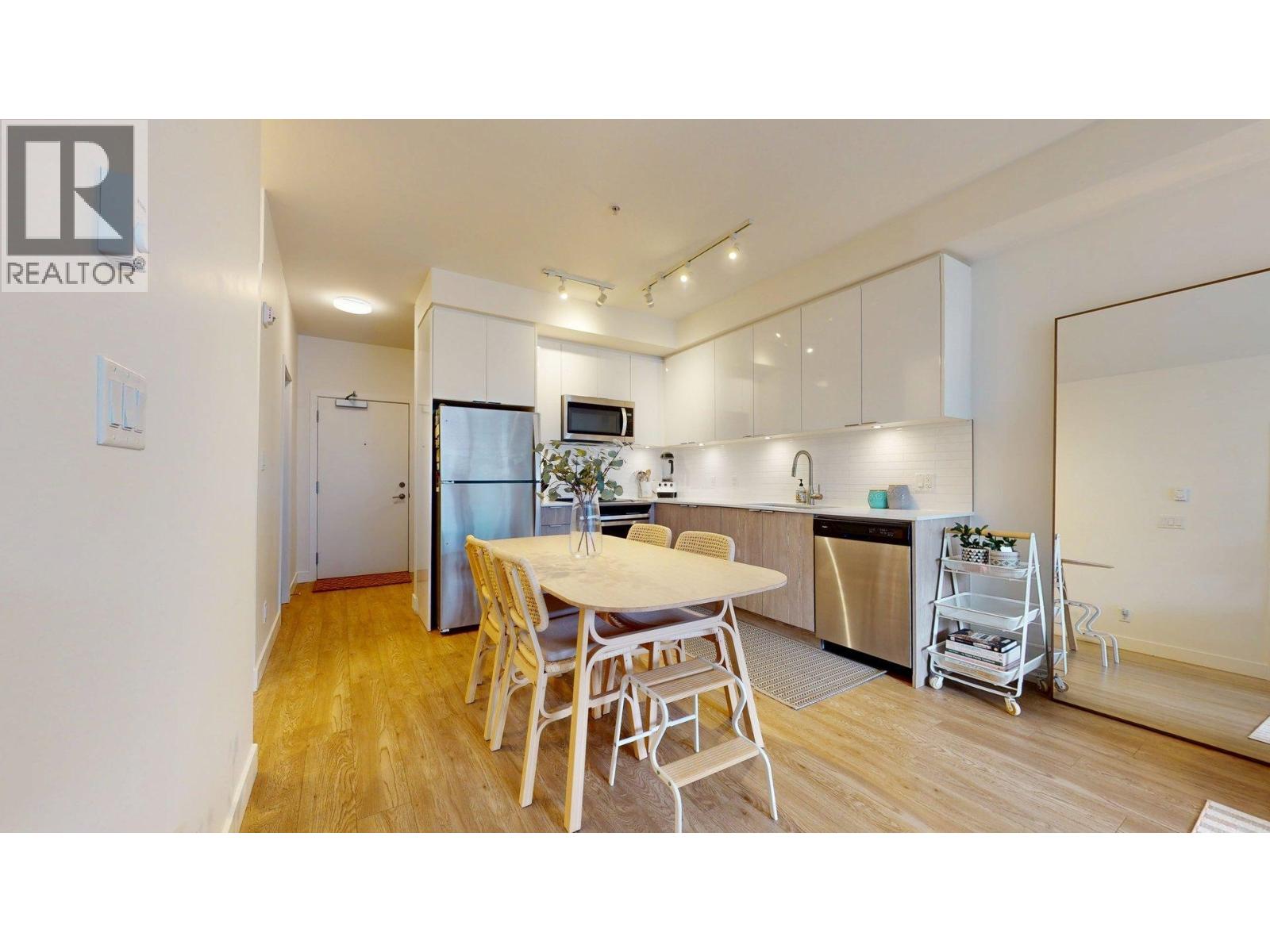 611 37881 CLEVELAND AVENUE, Squamish