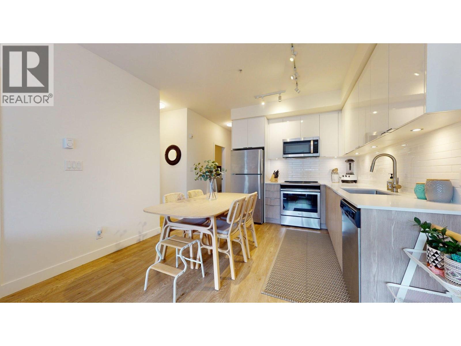 611 37881 CLEVELAND AVENUE, Squamish