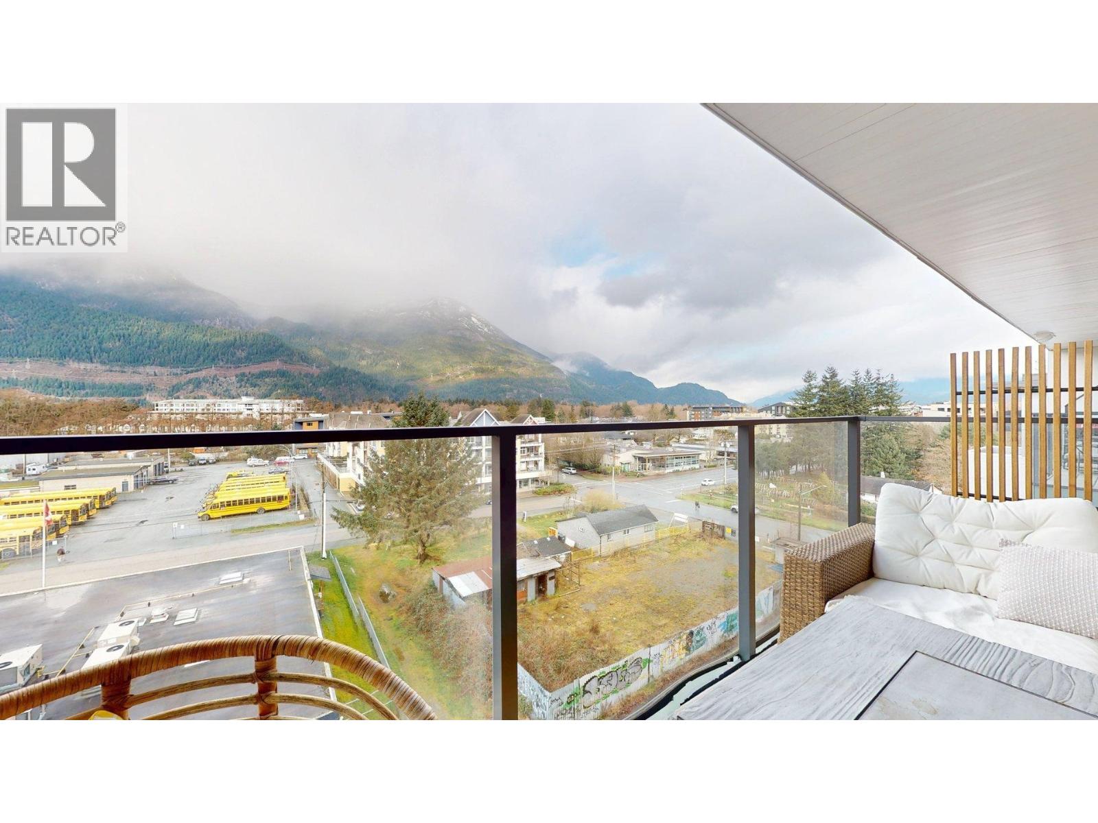 611 37881 CLEVELAND AVENUE, Squamish