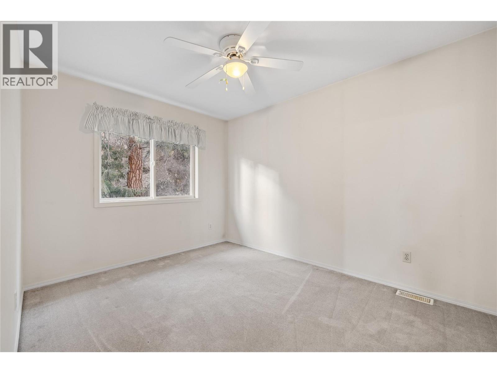  530 Glenmeadows Road, Kelowna