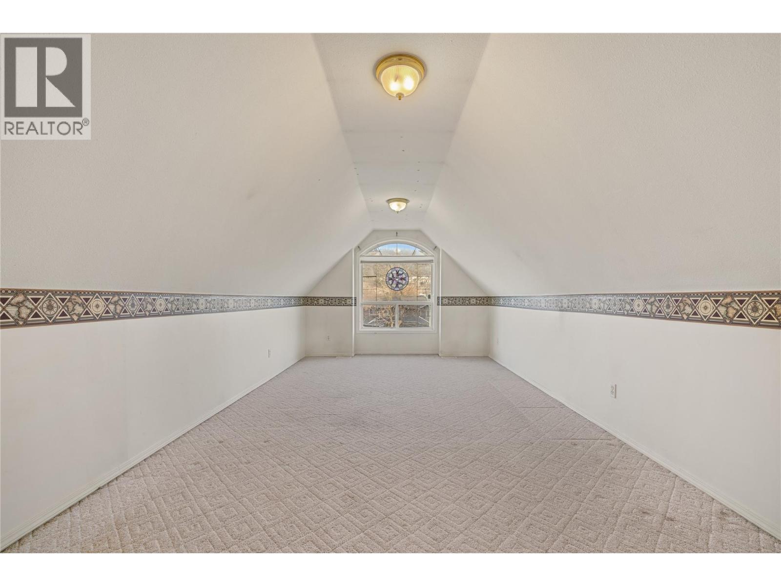  530 Glenmeadows Road, Kelowna