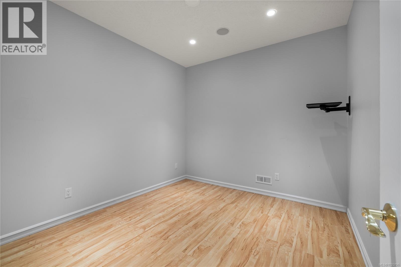 10077 ISLAND VIEW CLOSE - 29