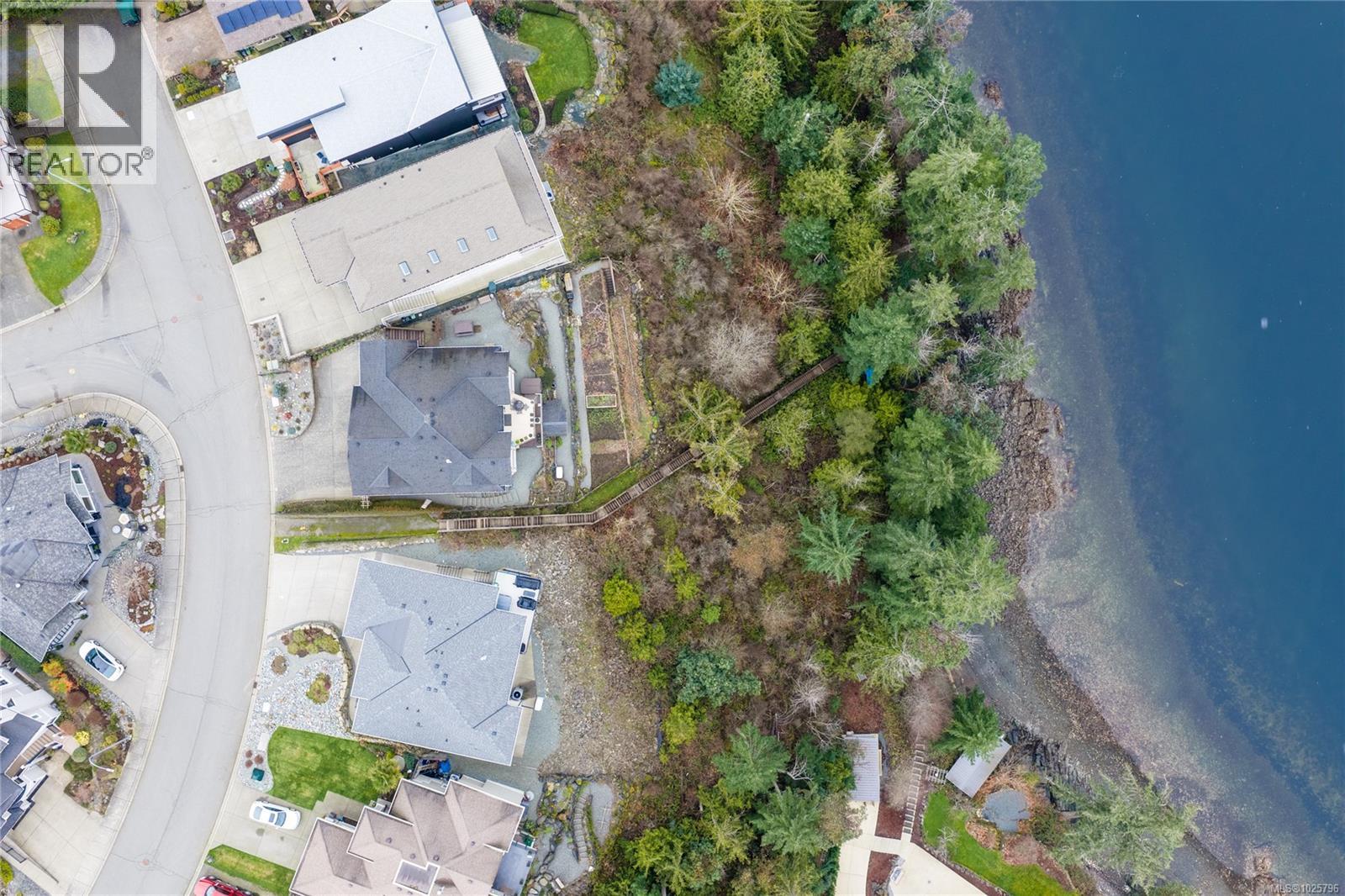 10077 ISLAND VIEW CLOSE - 55