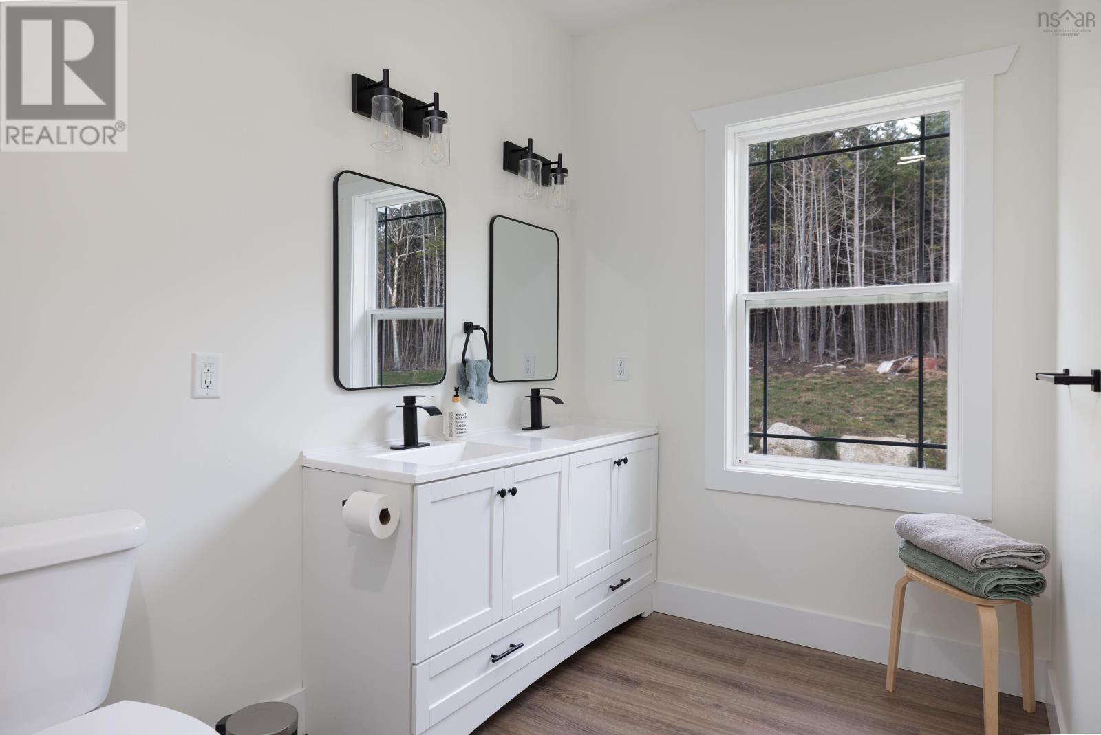 Property 10 of 36 of 101 English Point Road