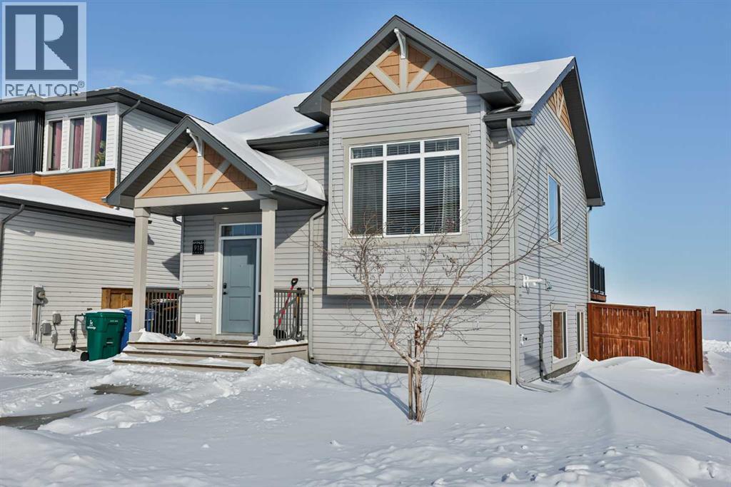 918 Greywolf Run N - Main photo, Lethbridge, Alberta