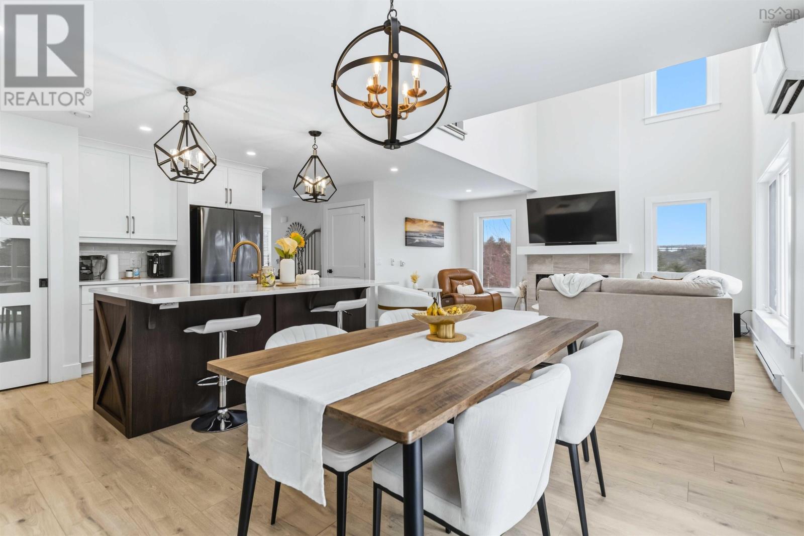 Property 25 of 51 of 206 Perrin Drive