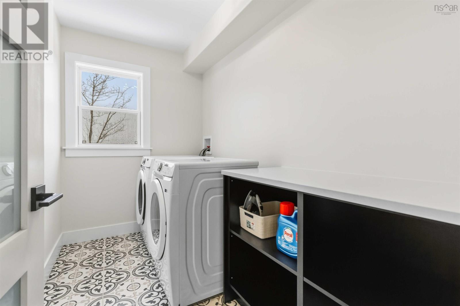 Property 35 of 51 of 206 Perrin Drive