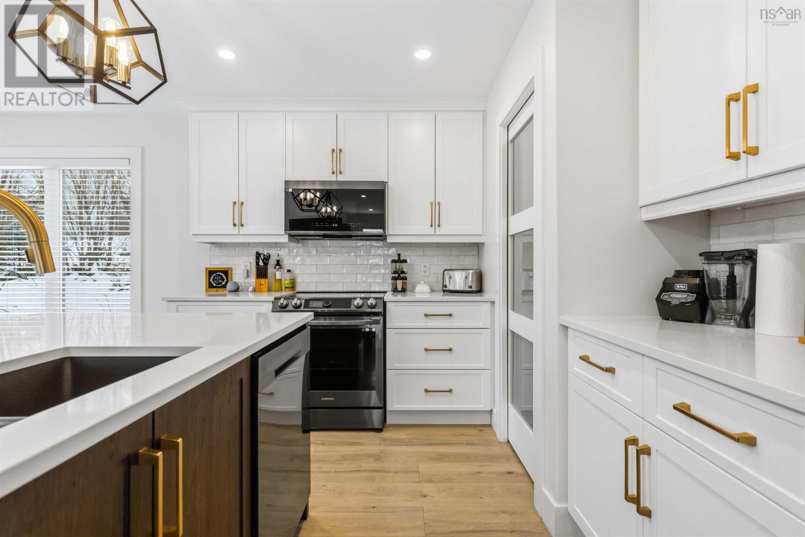 Property 16 of 51 of 206 Perrin Drive