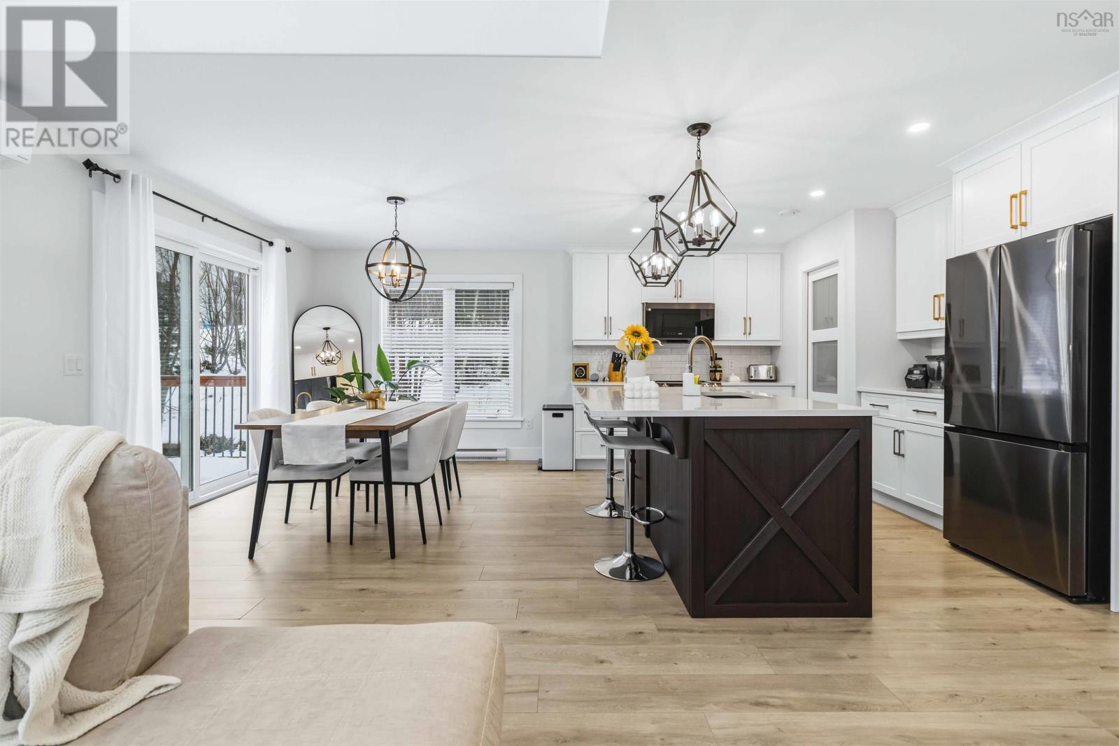 Property 26 of 51 of 206 Perrin Drive