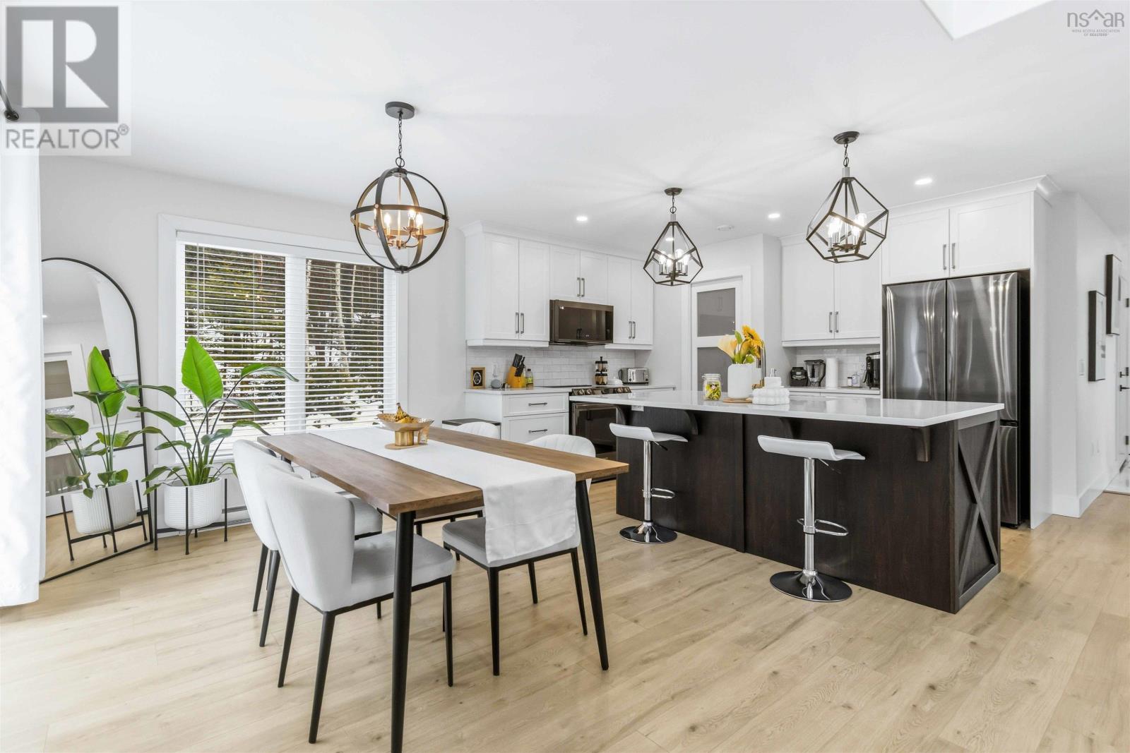 Property 24 of 51 of 206 Perrin Drive