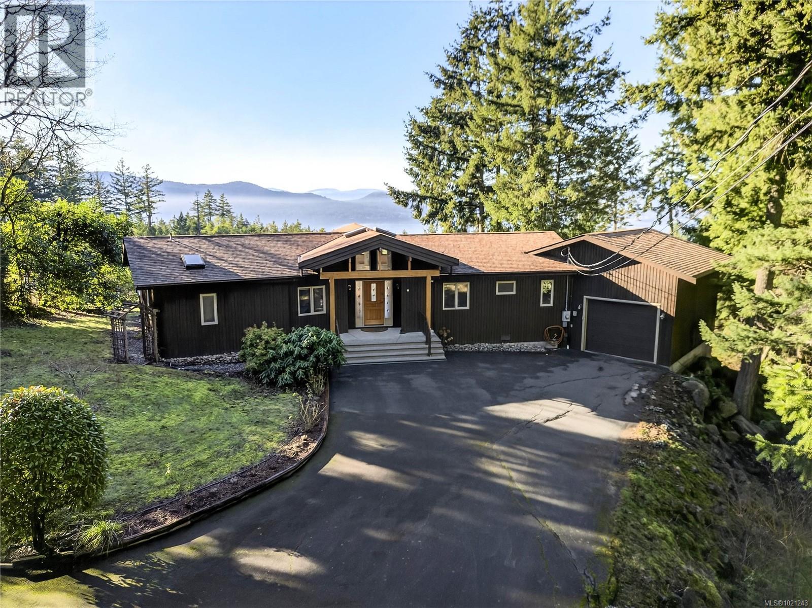  141 Murrelet Place, Salt Spring