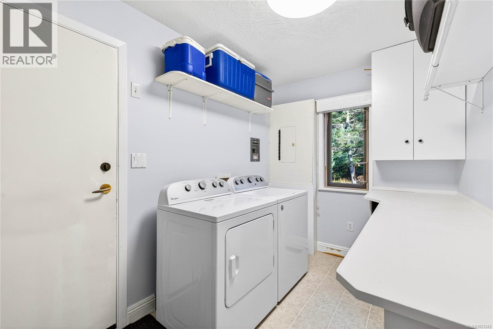  141 Murrelet Place, Salt Spring