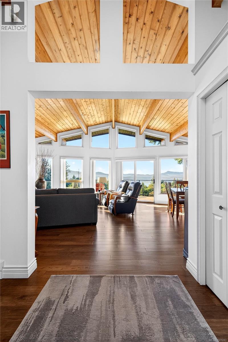  141 Murrelet Place, Salt Spring