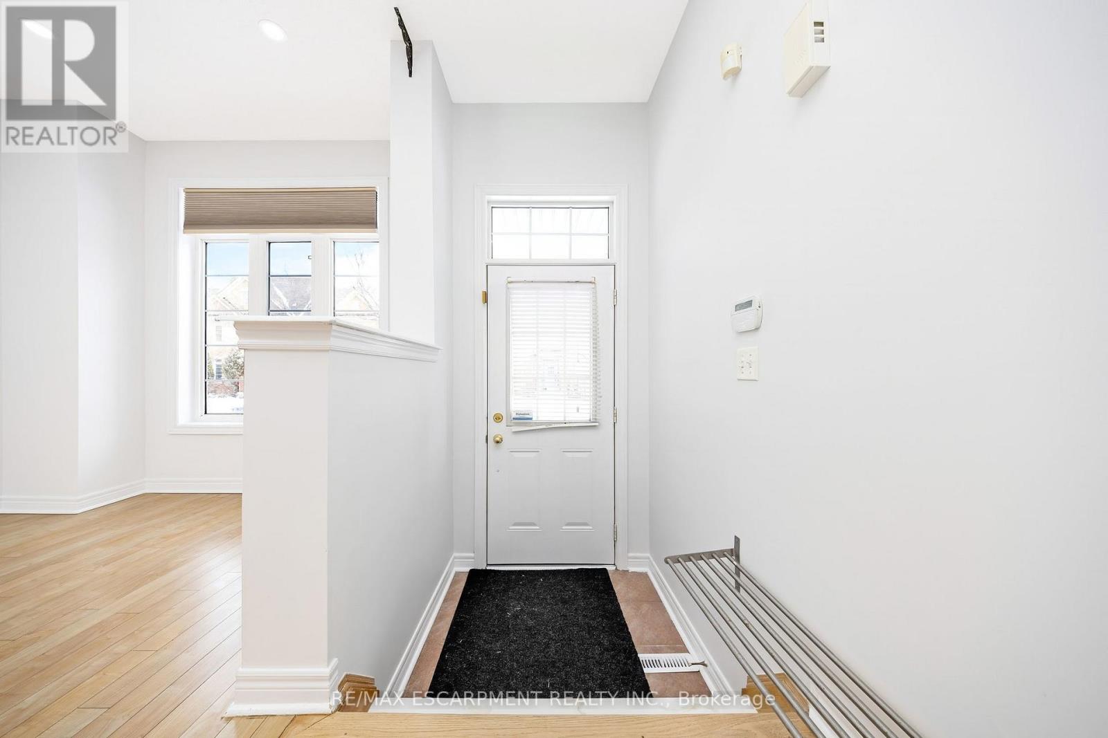 5554 WATERWIND CRESCENT - Photo 5 of 34, Mississauga (Churchill Meadows), Ontario