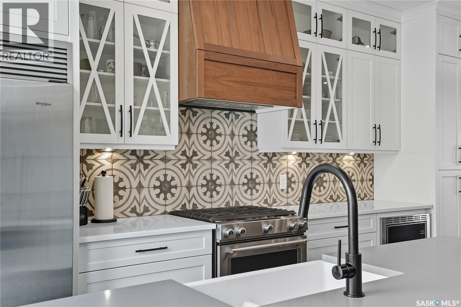1172A SPADINA CRESCENT E - 15