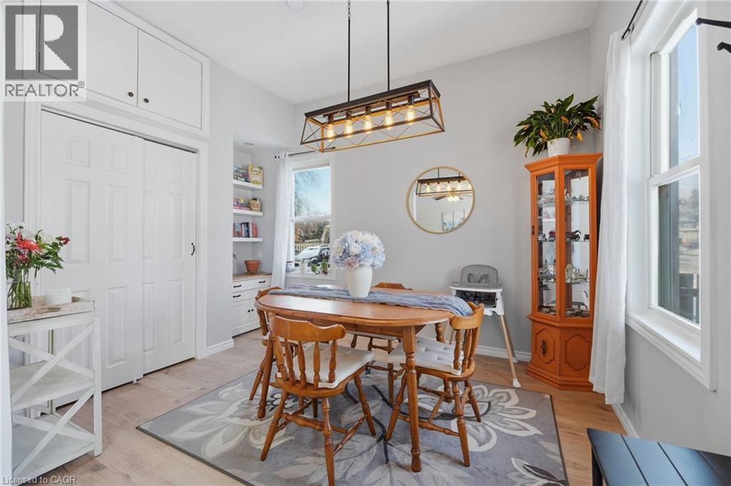 18 CAPNER Street - Photo 5 of 23, St. Catharines, Ontario