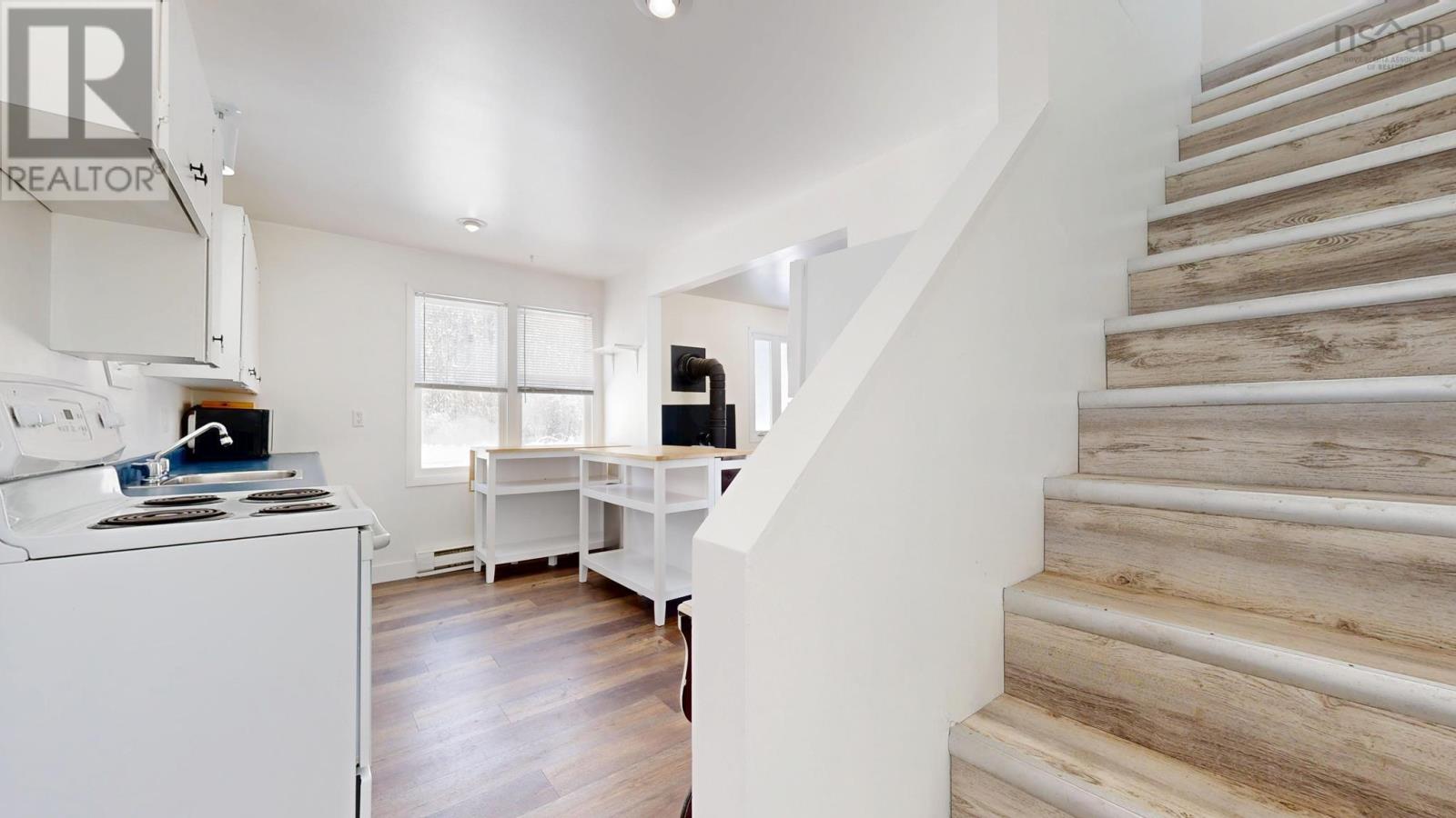 Property 16 of 39 of 4149 Woodstock Road