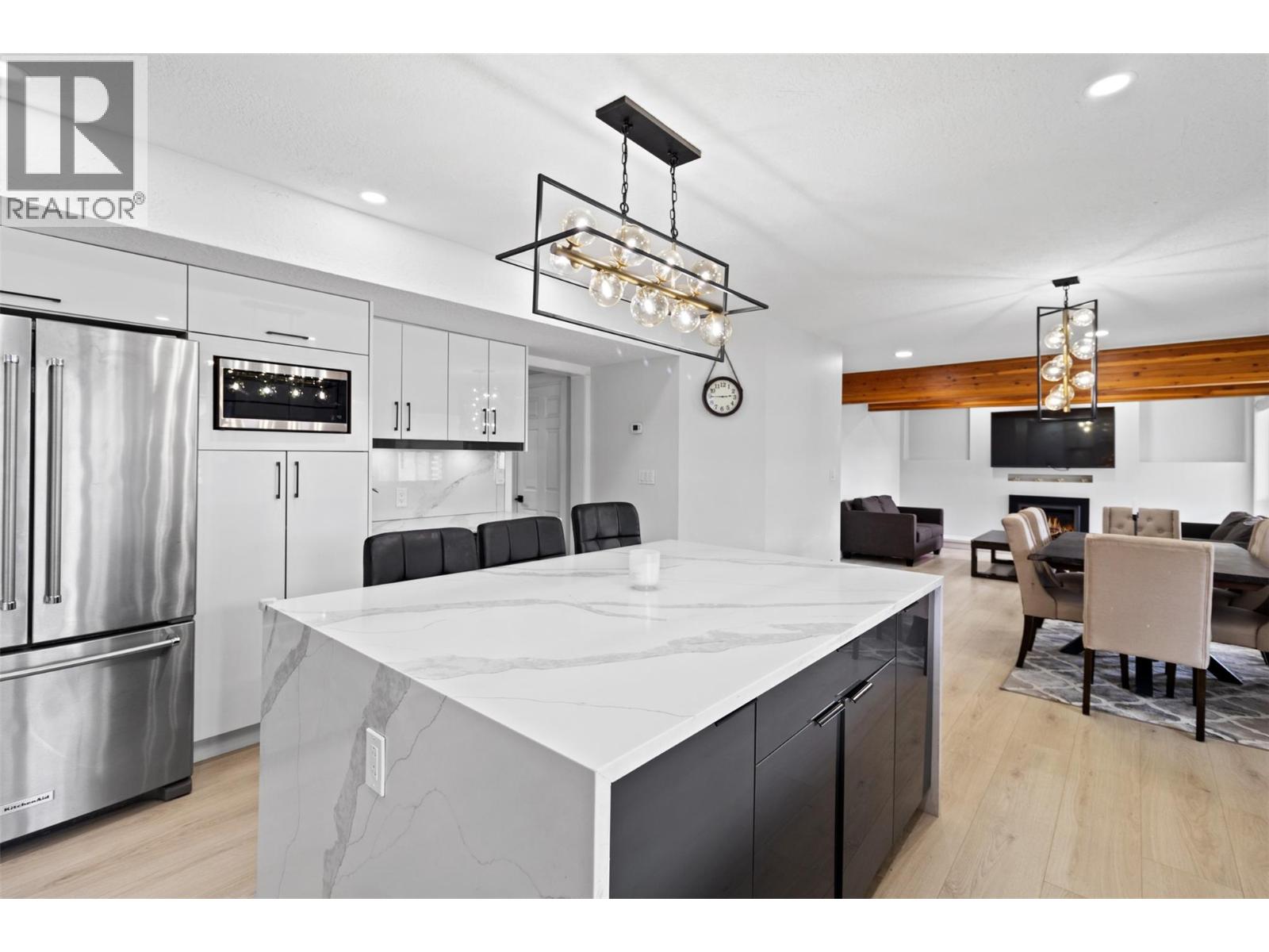 2134 BLACKWELL Avenue, Merritt