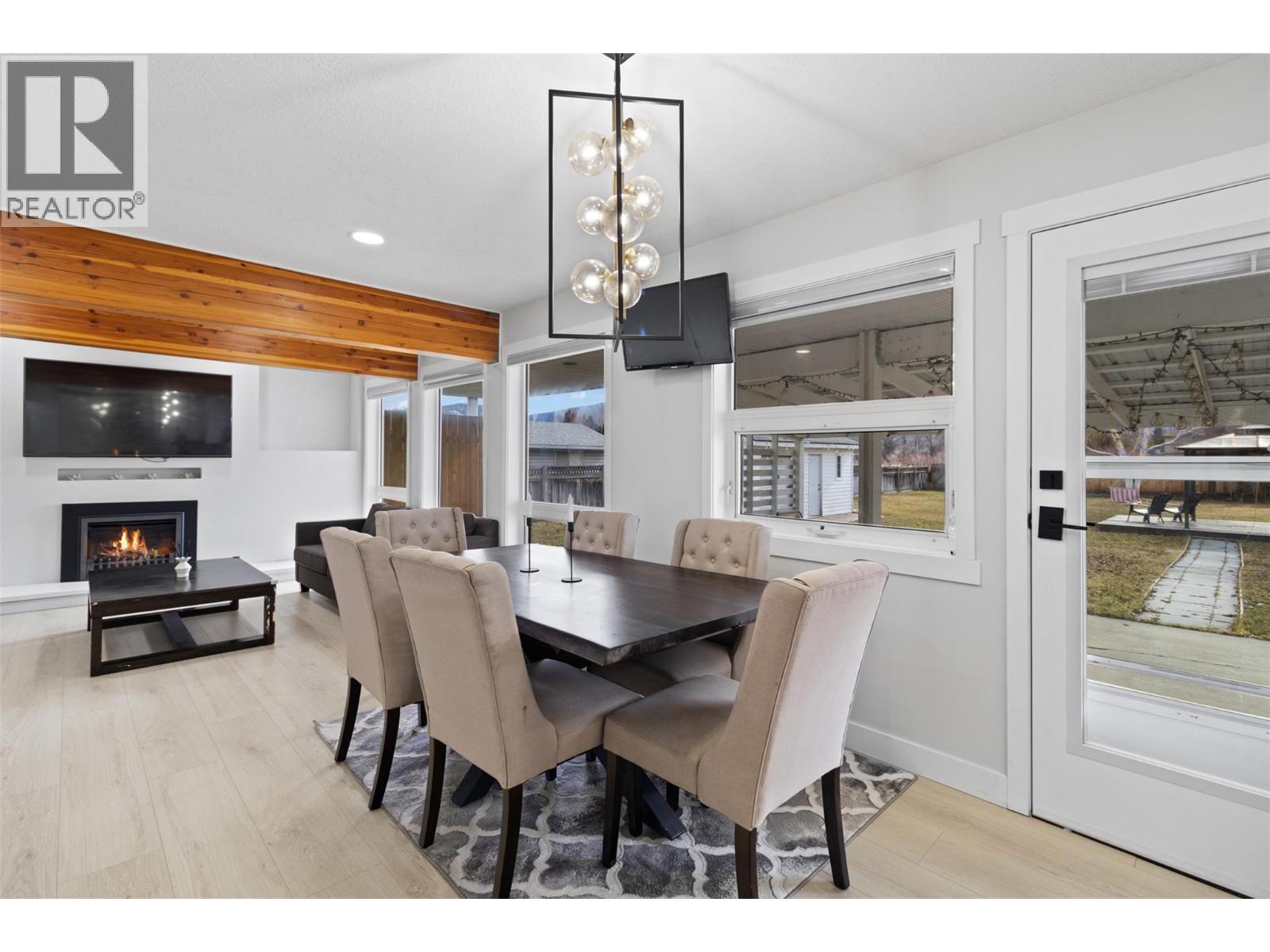 2134 BLACKWELL Avenue, Merritt